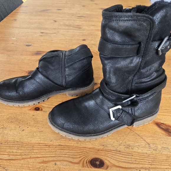 Roxy Shoes - Roxy Black Faux-Suede Shearling Boot